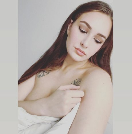 Ella Estrid photo 29