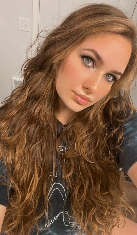 Ella Estrid photo 42