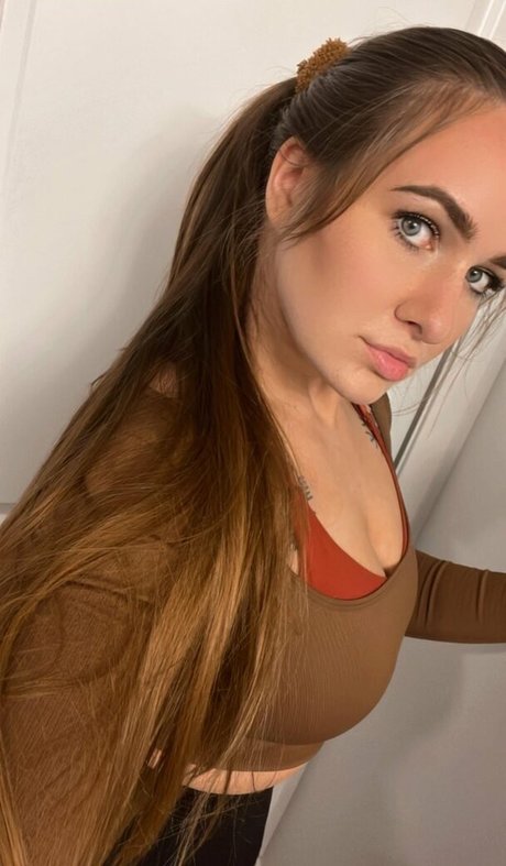 Ella Estrid photo 60