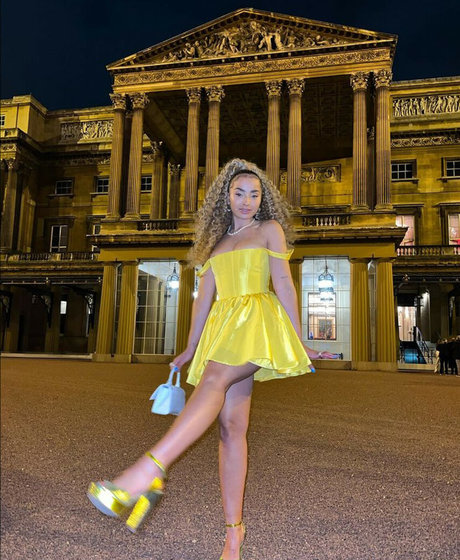 Ella Eyre photo 20