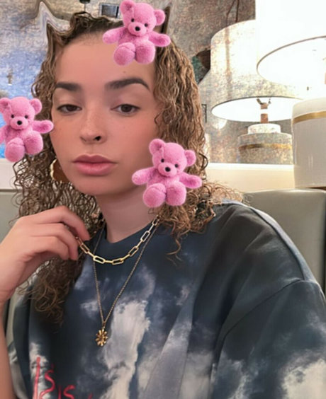 Ella Eyre photo 40