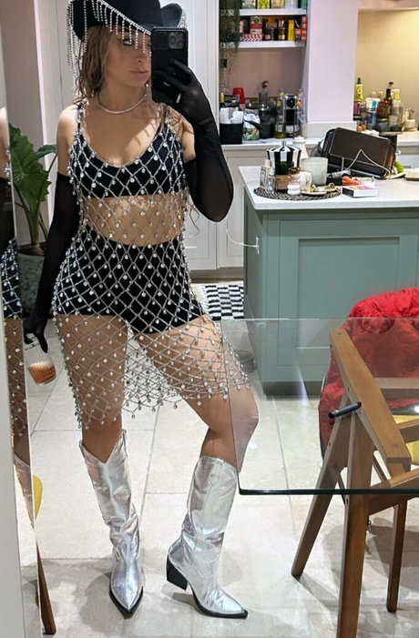 Ella Eyre photo 50