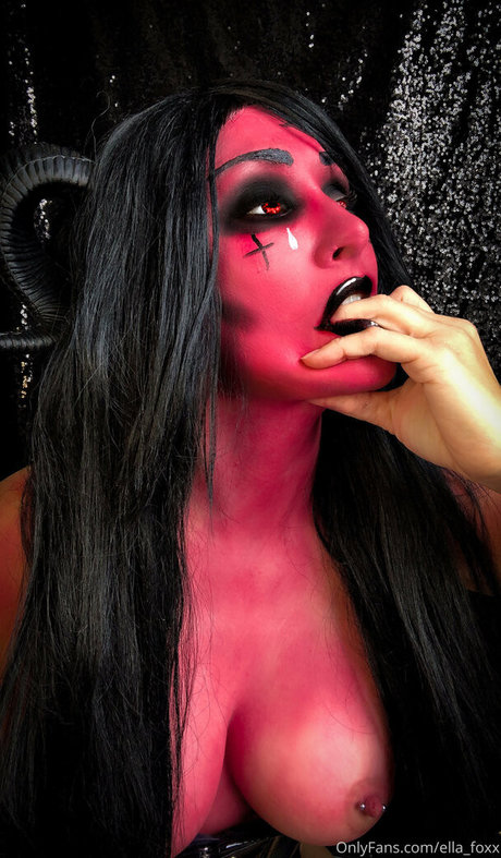 Ella_foxx photo 799