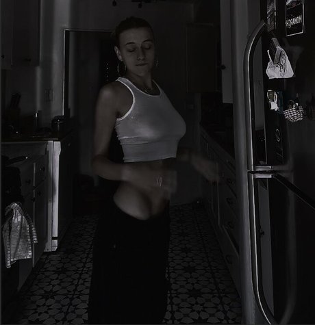 Ella Kernkamp photo 114