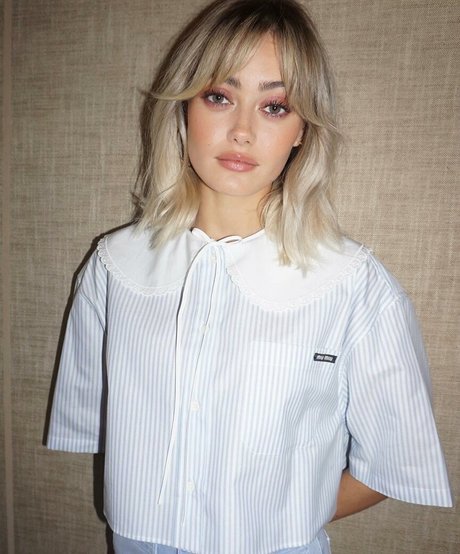 Ella Purnell photo 29