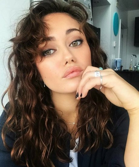 Ella Purnell photo 30