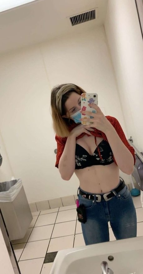 Ellamyvalentine photo 27