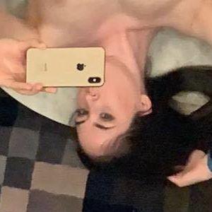 Profile photo of Elle Beth