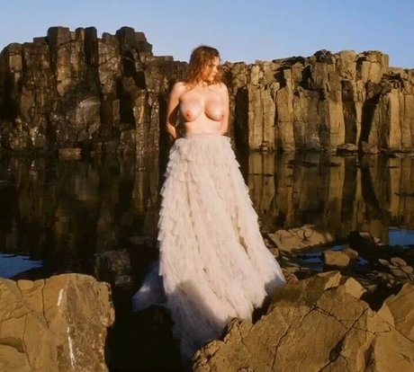 Elle Brittain photo 28