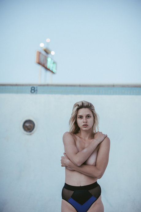 Elle Brittain photo 120