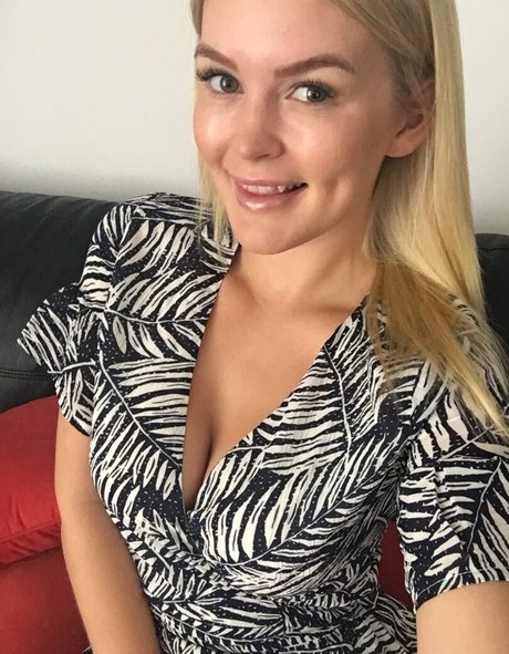 Elleknox photo 85