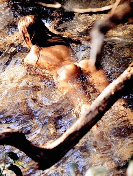Ellen Rocche photo 50
