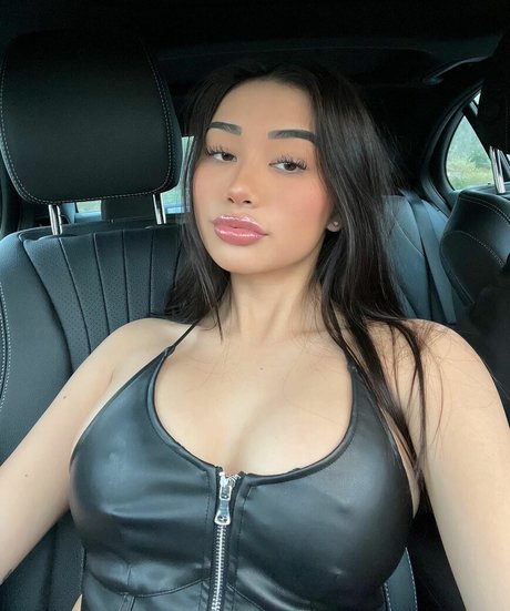 Ellerie Marie photo 61