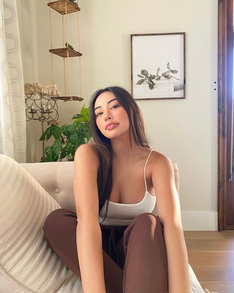 Ellerie Marie photo 149