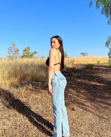 Ellerie Marie photo 154