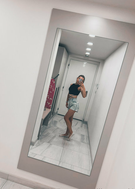 Ellie_angel4 photo 22