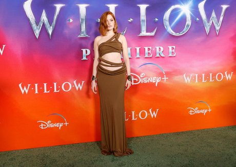 Ellie Bamber photo 82