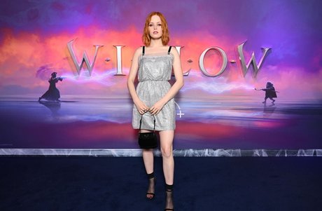 Ellie Bamber photo 101