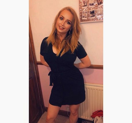 Ellie Cassidy photo 39