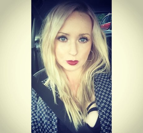 Ellie Cassidy photo 43