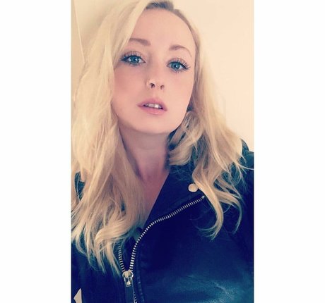 Ellie Cassidy photo 46