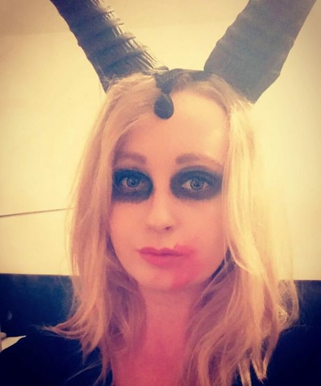 Ellie Cassidy photo 53