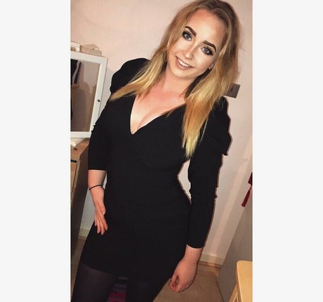 Ellie Cassidy photo 57