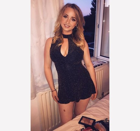 Ellie Cassidy photo 64