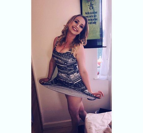 Ellie Cassidy photo 65