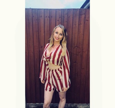 Ellie Cassidy photo 66