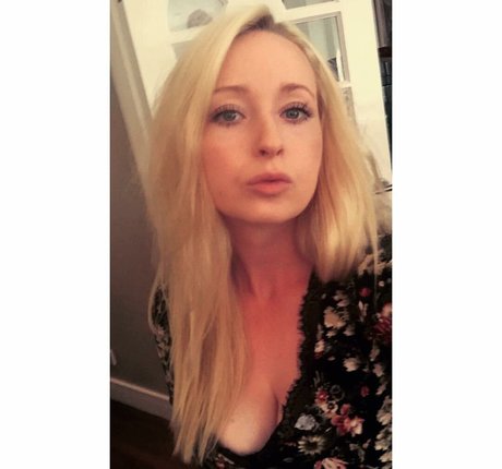 Ellie Cassidy photo 81