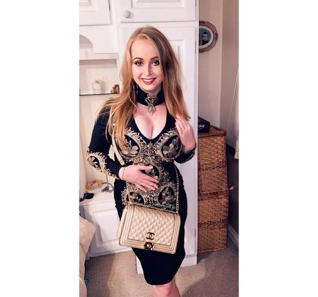 Ellie Cassidy photo 100