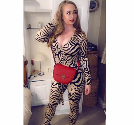 Ellie Cassidy photo 109