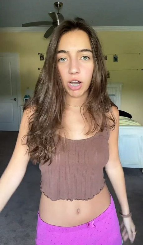 Ellie Dobleske photo 1