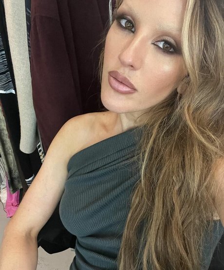 Ellie Goulding photo 104