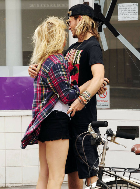 Ellie Goulding photo 177