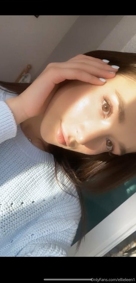 Ellie Leen photo 230