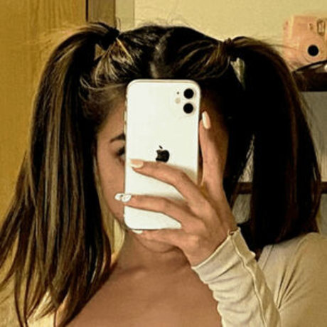 Ellie bunniexo photo 24