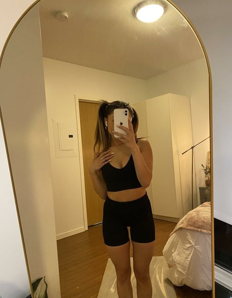 Ellie bunniexo photo 28