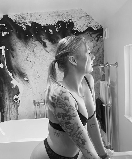 Elliemayyyy08 photo 4