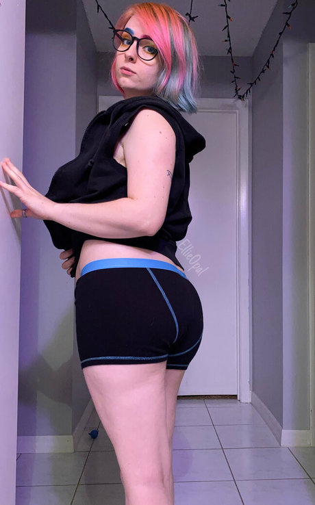 Ellieopalfree photo 12