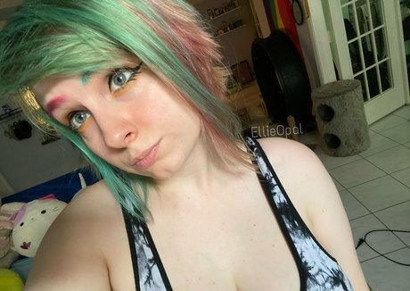 Ellieopalfree photo 90