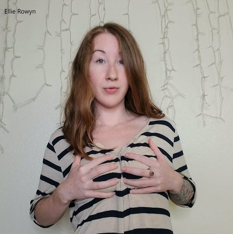 Ellierowynfans photo 45