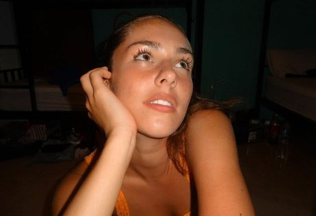 Eloise Webb photo 27