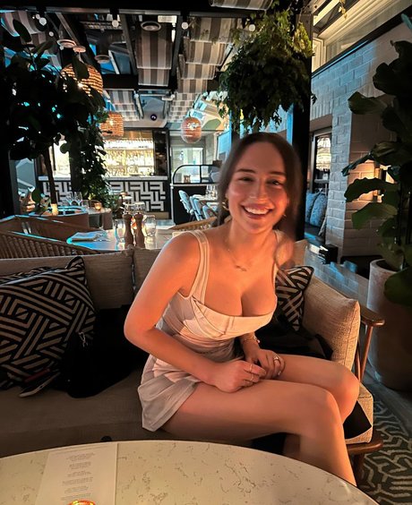Elsie Hewitt photo 177