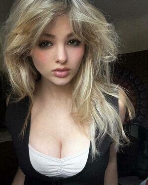 Ember Vail photo 14