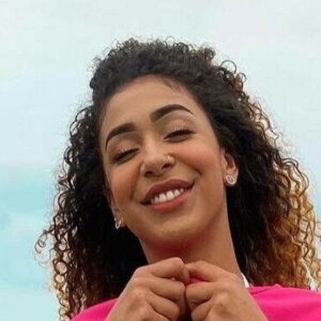 Emelly Souza photo 16