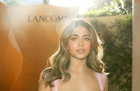 Emeraude Toubia photo 92