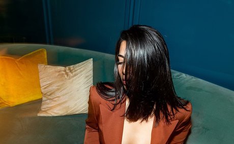 Emeraude Toubia photo 95