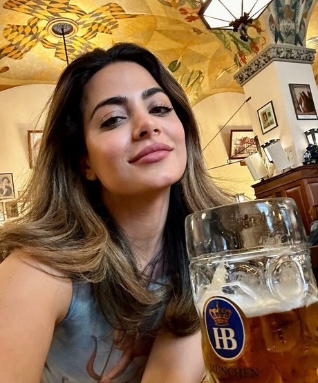 Emeraude Toubia photo 101